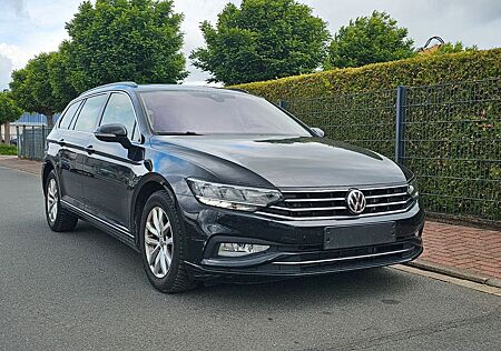 VW Passat Variant Volkswagen 2.0 TDIDSG/LEDER/NAVI/KAMERA/324