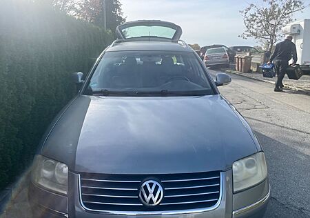 VW Passat Alltrack Volkswagen Passat 2.5 TDI V6 Diesel, 2003, TÜV 0