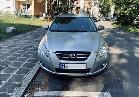 Kia Cee'd / Ceed Sporty Wagon 2.0 CVVT EX EX