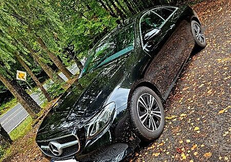 Mercedes-Benz E 200 Autom. -