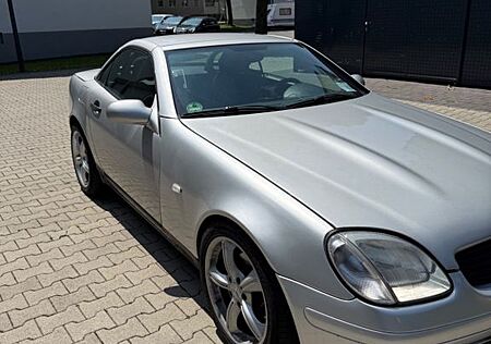 Mercedes-Benz SLK 200 -