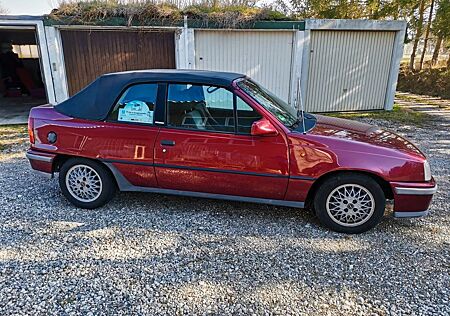 Opel Kadett E Cabro 2,0 8V GSI
