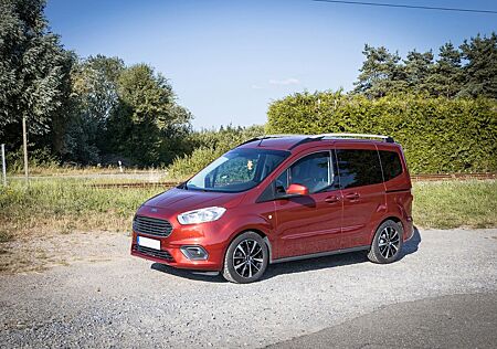 Ford Tourneo Courier 1.0 EcoBoost Titanium TOP