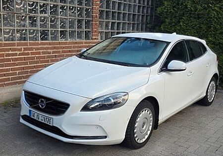 Volvo V40 D3 Summum Keyless