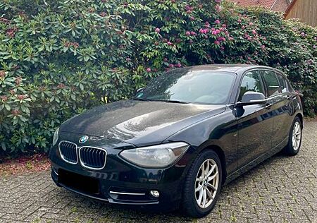 BMW 116i Sport Line Sport Line