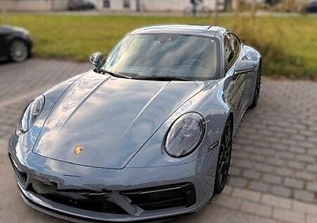 Porsche 992 Carrera 4 GTS Coupé Carrera GTS