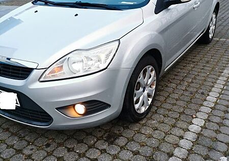 Ford Focus 150TKM TÜV NEU ZAHNRIEMEN TEMPOMAT TOP