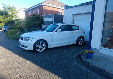 BMW 120d Edition Lifestyle Edition Lifestyle