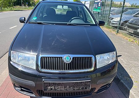 Skoda Fabia Combi 1.4 16V 59 kW Ambiente TÜV NEUE