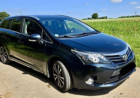 Toyota Avensis Combi 2,2-l-D-4D Edition Edition