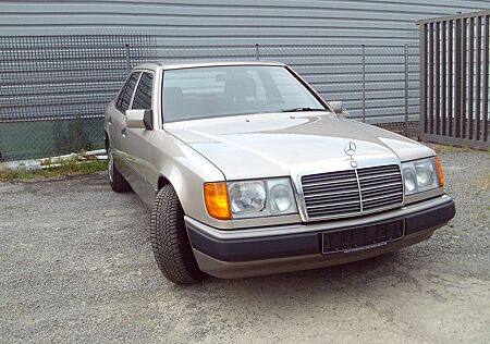 Mercedes-Benz 200 200E H 1 Hand H Kennzeichen Note 1