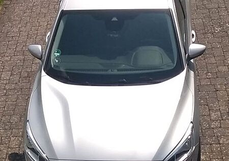 Ford Focus 1,0 EcoBoost 92kW Titanium Navi, AHK, Extr