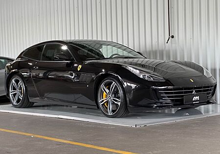 Ferrari GTC4Lusso 6.3 V12 DCT Full Carbon Garantie 2026