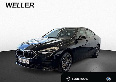 BMW 218iA Gran CoupÃ Sport Line Bluetooth Navi LED