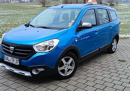 Dacia Lodgy TCe 115/1,2 7-Sitze Stepway Top Zustand