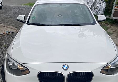 BMW 116d EfficientDynamics Edit. Sport Line Spor...
