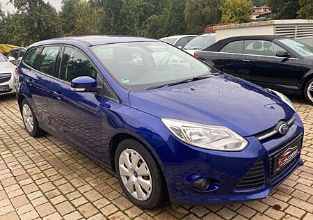 Ford Focus Turnier Trend*Navi*Ahk*Pdc*Tempomat*1.Hand