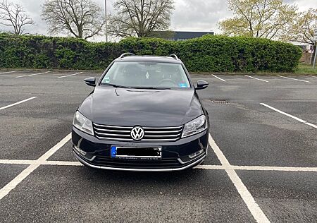 VW Passat Volkswagen 1.6 TDI Comfortline BlueMotion Tech C...