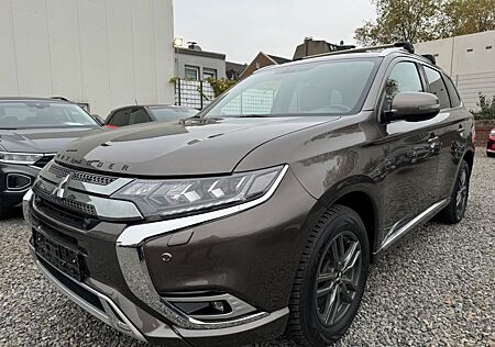 Mitsubishi Plug in Hybrid Outlander Plug-in Hybrid Outlander PHEV Plus Spirit 4WD