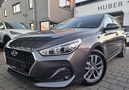Hyundai i30 CRDi Aut-F1 Navi SHZ Klimaaut. Keyless TOP