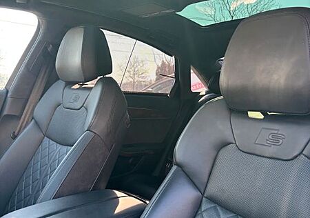 Audi A8 Lang 50 TDI quattro S-Line 4 Persone