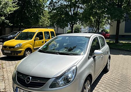 Opel Corsa D 1.0 "110 Jahre 2009 Benzin