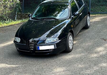 Alfa Romeo 147 gebraucht kaufen Alfa Romeo 147 1.6 16V T.Spark ECO