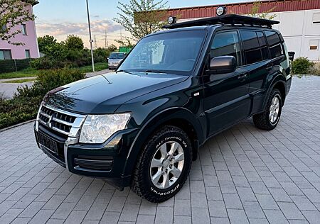 Mitsubishi Pajero 3.2 DI-D Automatik AHK