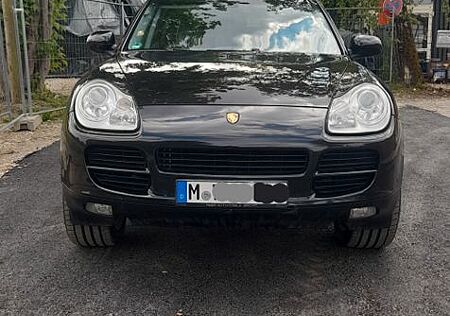 Porsche Cayenne 3.2 V6