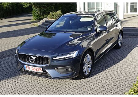 Volvo V60 Momentum D3 EU6d-T /Lichtpaket / Winterpaket