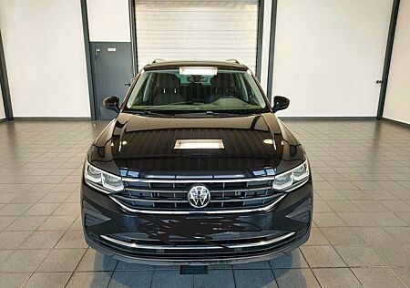 VW Tiguan Volkswagen 1.5 TSI OPF ACTIVE ACTIVE