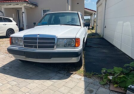 Mercedes-Benz 190