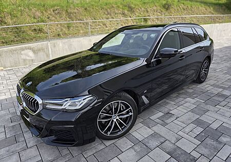 BMW 540d xDrive Tour. M Sport HUD Laser ACC HIFI AHK