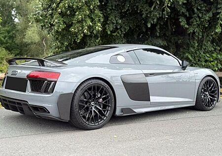 Audi R8 5.2 FSI plus S tronic quattro -