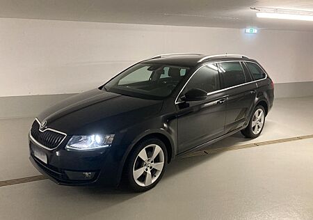Skoda Octavia 2.0 TDI DSG Green tec Elegance Combi...