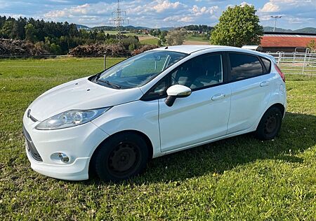 Ford Fiesta 1,6 Diesel 95 PS, 8-Fach, TÜV bis 07/26