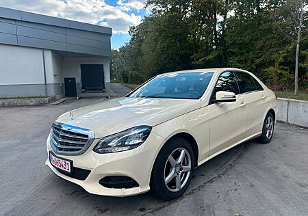 Mercedes-Benz E 200 - Limousine LED-Kamera-Navi