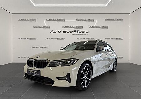 BMW 330 e Sport Line Pano/Kamera/18Z/Memory/DrivingA