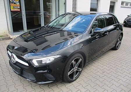 Mercedes-Benz A 200 7G-DCT LED Navi Kamera 18Zoll Car-Play SHZ