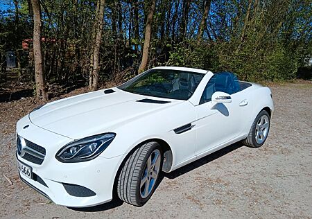 Mercedes-Benz SLC 200 Autom. -