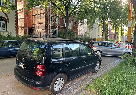 VW Touran Volkswagen 1.4 TSI 103kW -