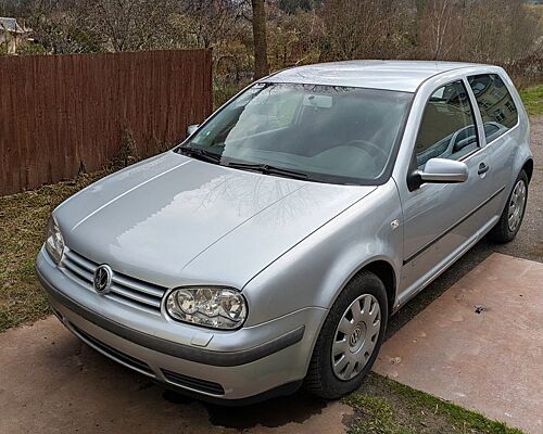 Volkswagen Golf 1.6 Auto Basis Basis