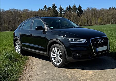Audi Q3 2.0 TFSI S tronic quattro -