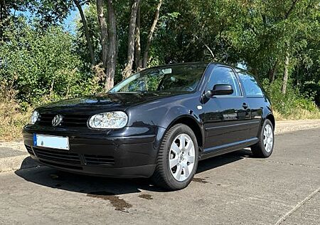 VW Golf Volkswagen 4 - 1.4l Benziner - 127k km - HU 05/26