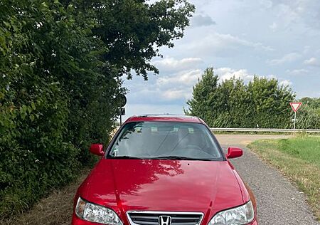 Honda Accord 1.8i LS