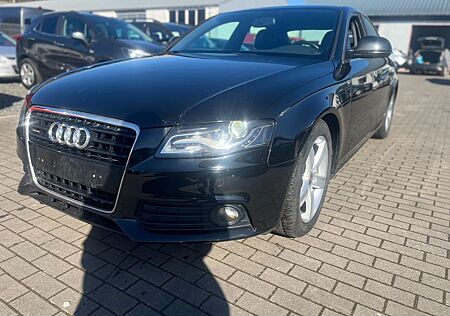 Audi A4 Lim. Attraction quattro
