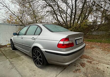 BMW 318i - Steuerkette uvm. neu