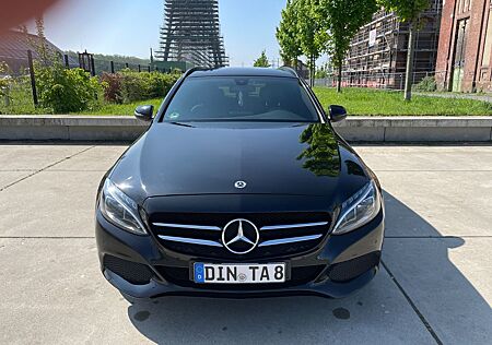 Mercedes-Benz C 220 d 4MATIC T AVANTGARDE Autom. AVANTGARDE