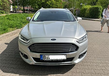 Ford Mondeo 2,0 TDCi 132kW Titanium Allradantrieb AWD