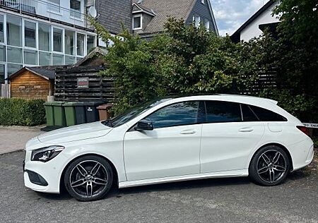 Mercedes-Benz CLA 200 Shooting Brake AMG-Line - Night Paket